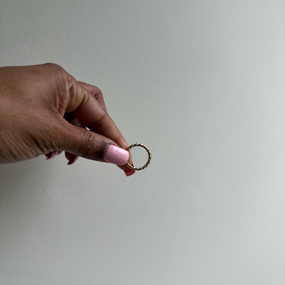 DAVID YURMAN Petite band ring Yellow Gold - Picture 6 of 10